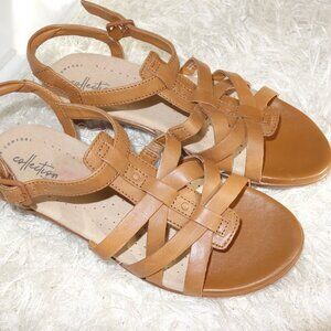 Clarks Sandals Wide Loomis Katey Tan Leather Gladiator Comfort size 7M ( NEW )